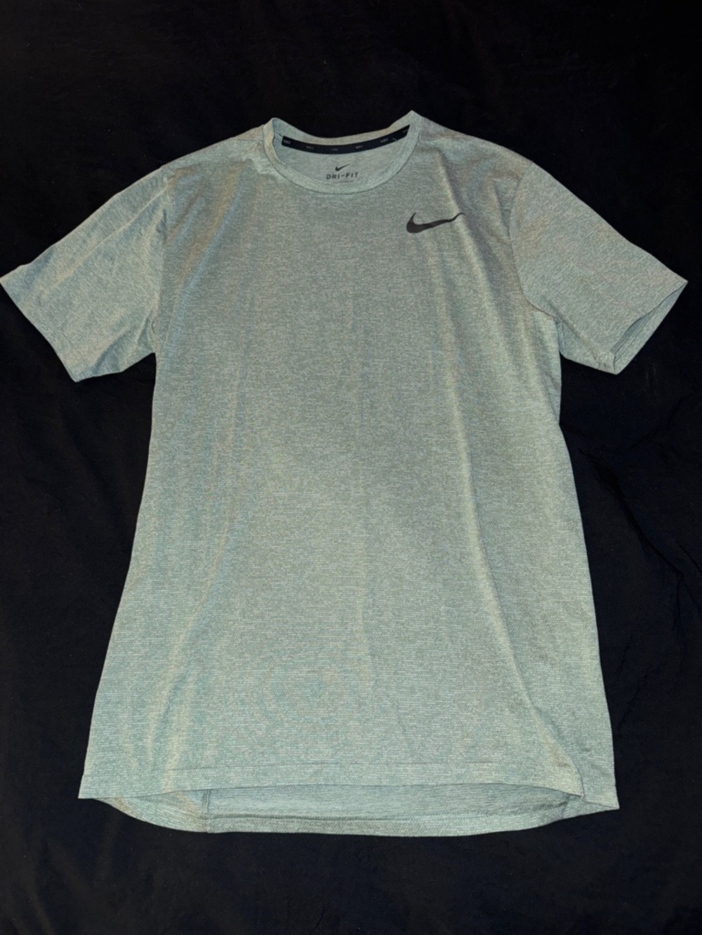 Nike Men’s Dri-FIT Heathered Light Green Performance Tee - Medium